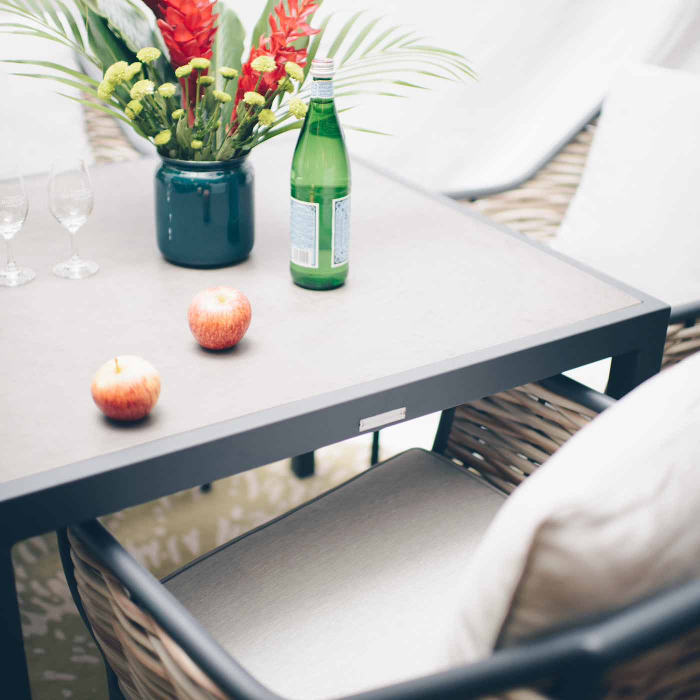 YANG Dining Table - SCENE SHANG